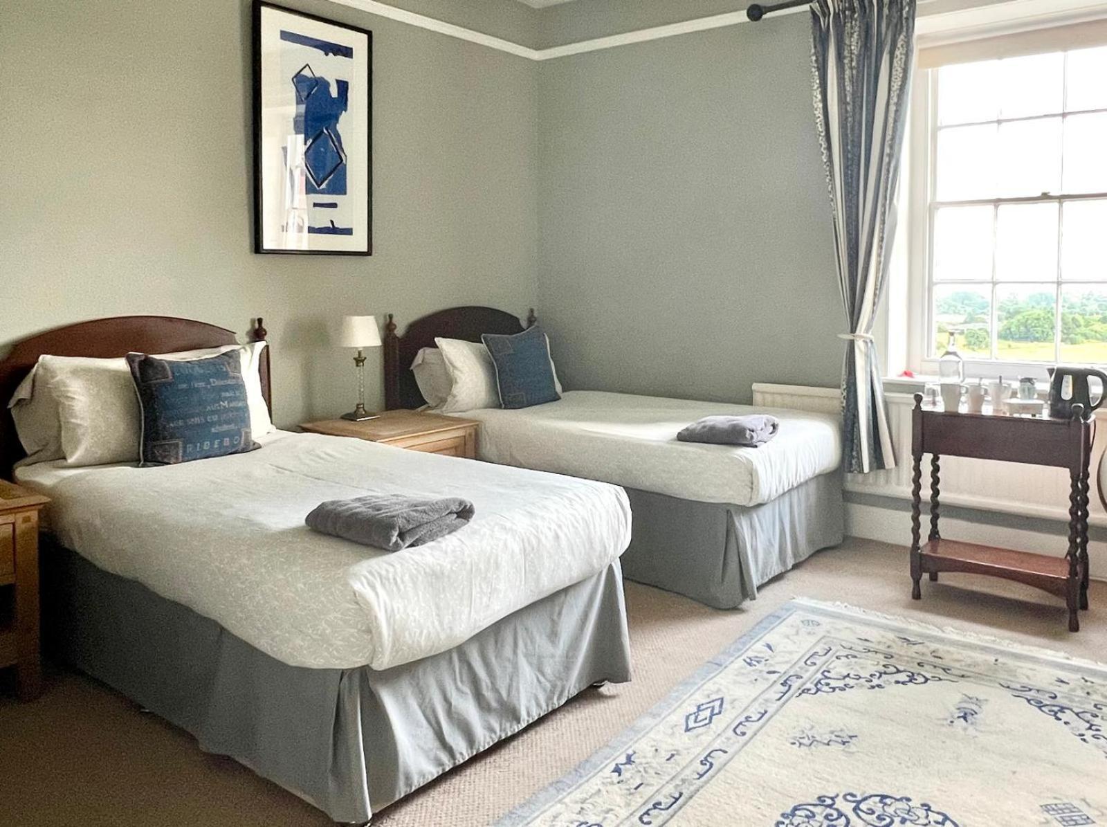 Colthrop Manor B&B Thatcham Room photo